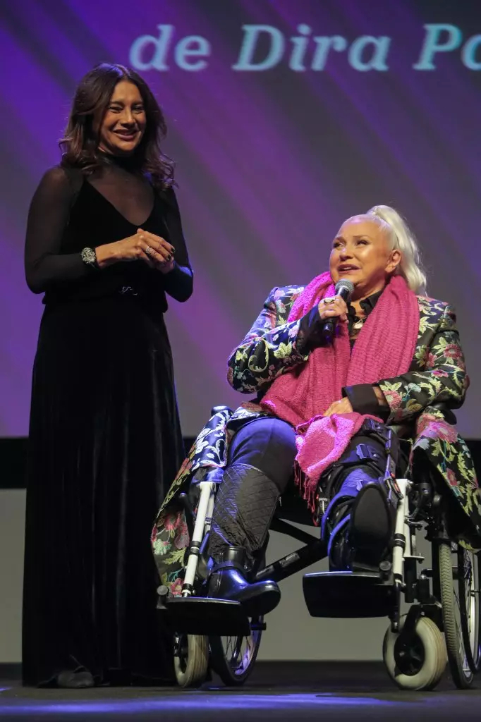 07220 | 13/08/2024 - 52º Festival de Cinema de Gramado -  Atriz e cantora Fafá de Belém e a atriz, roteirista e diretora Dira Paes, do longa-metragem brasileiro "Pasárgada" | Foto oficial: Edison Vara/Agência Pressphoto