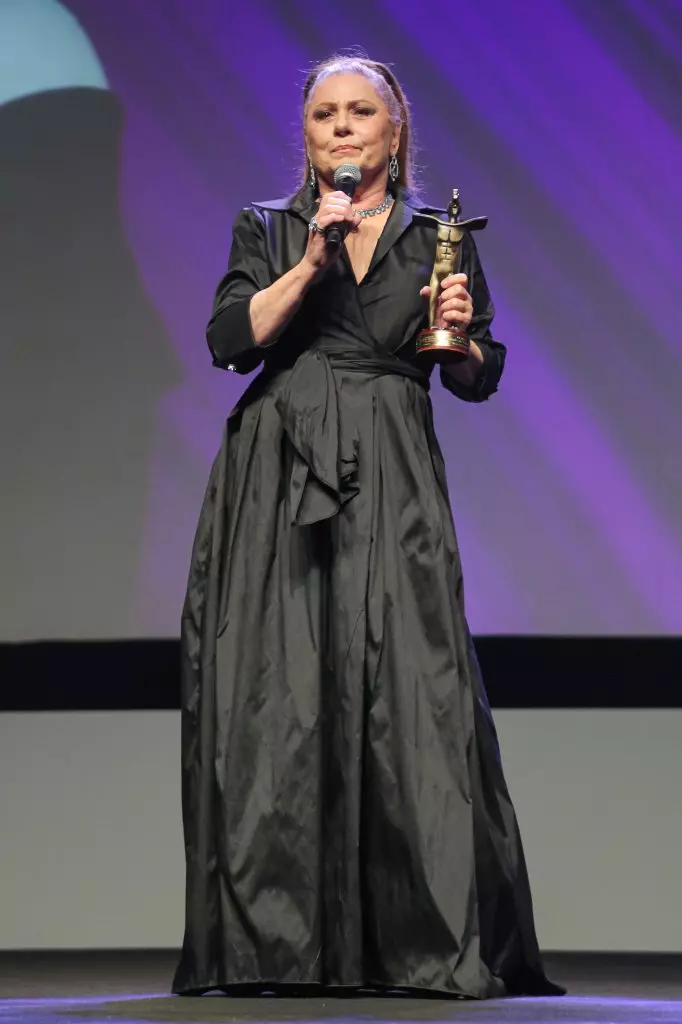 09629 | 14/08/2024 - 52º Festival de Cinema de Gramado - Atriz Vera Fischer recebe o troféu "Cidade de Gramado" | Foto oficial: Edison Vara/Agência Pressphoto